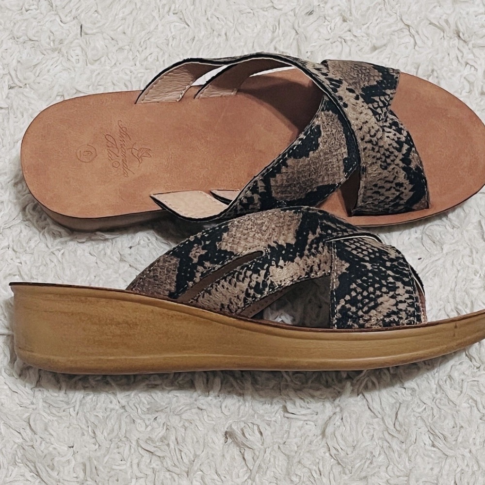 Women's Snakeskin Print Slide Sandals